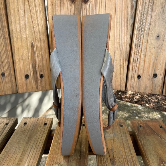 MIZ MOOZ Inuovo Gray Leather Wedge Sandal Flip Flop Thong Womens US 10 EUR 41 - Picture 5 of 15